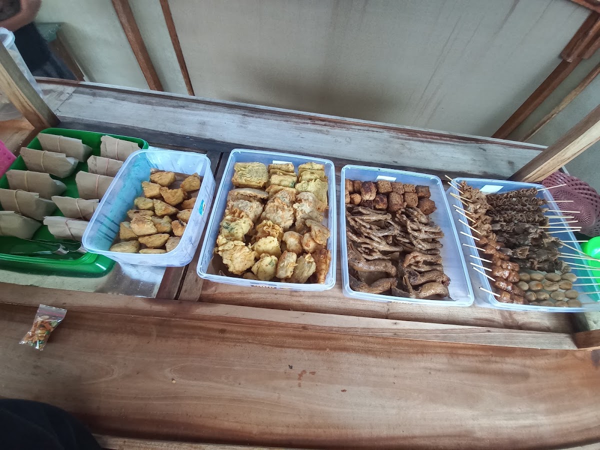 ANGKRINGAN ARDA — Ngemplak