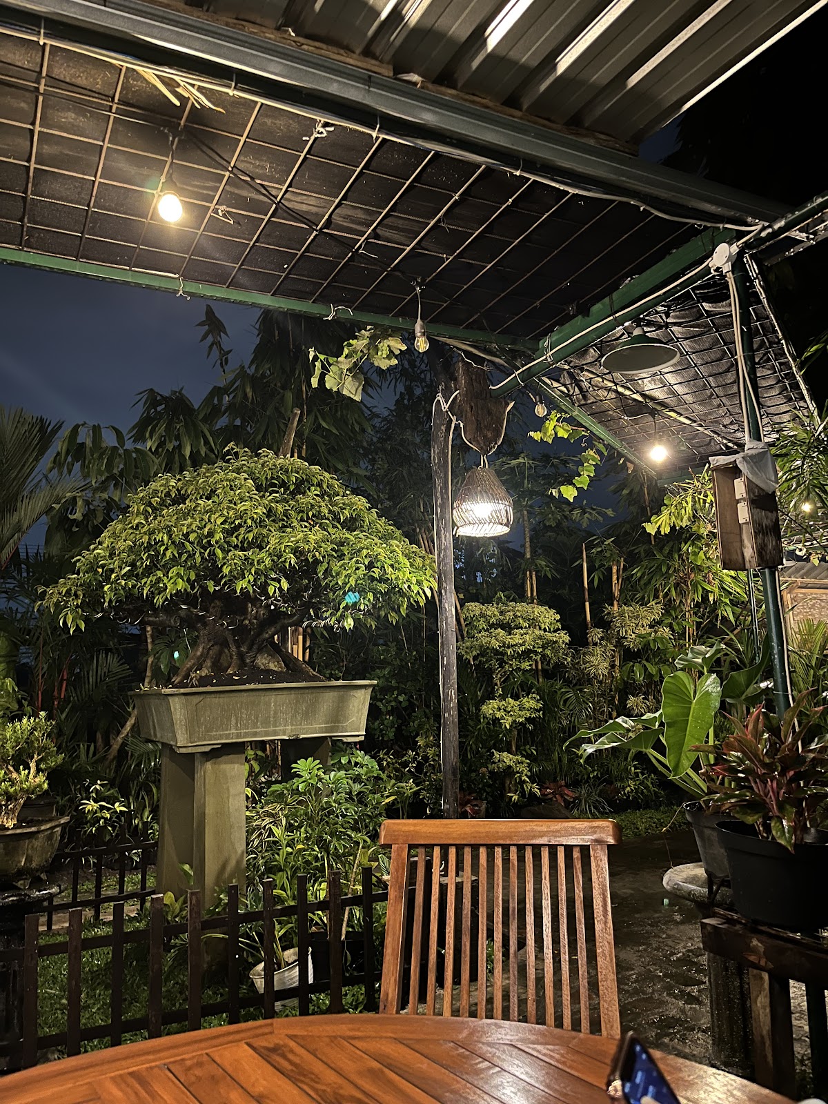 Angkringan KebonsaE (ꦄꦁꦏꦿꦶꦔꦤ꧀ꦏꦼꦧꦺꦴꦤ꧀ꦱꦌ) — Bantul