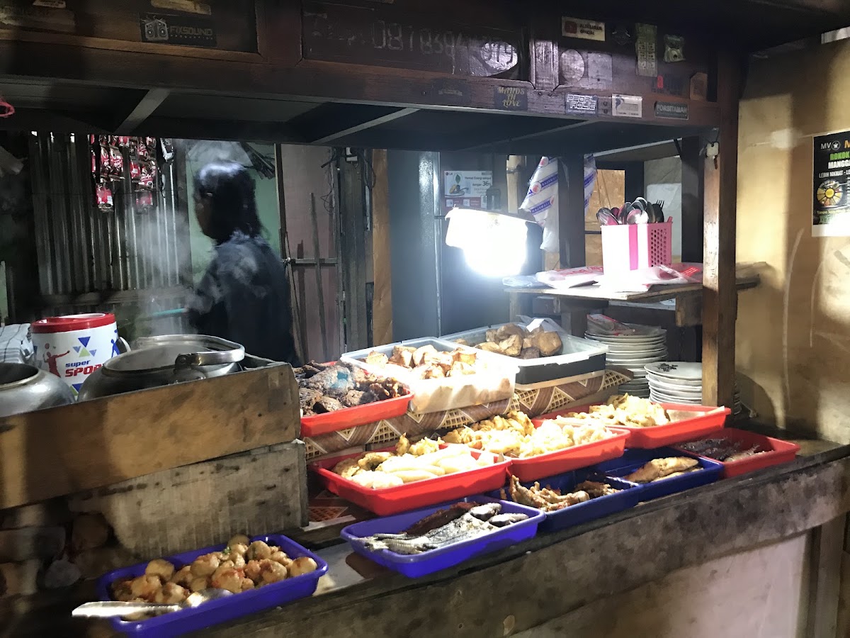 Angkringan mbah hadi imogiri — Bantul
