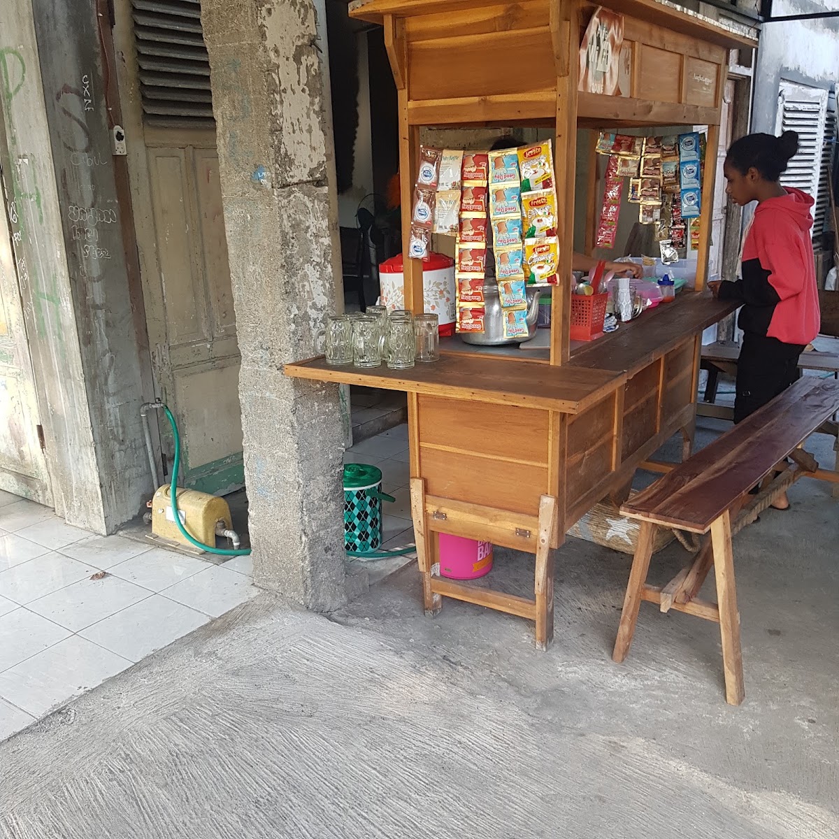 Angkringan Pojok Bu Yatik — Bantul