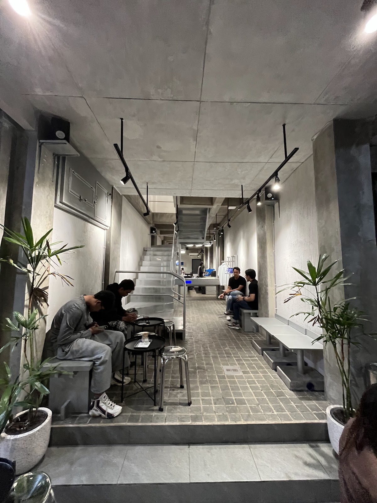 Bura Bura Coffee Mangkubumi - foto 4