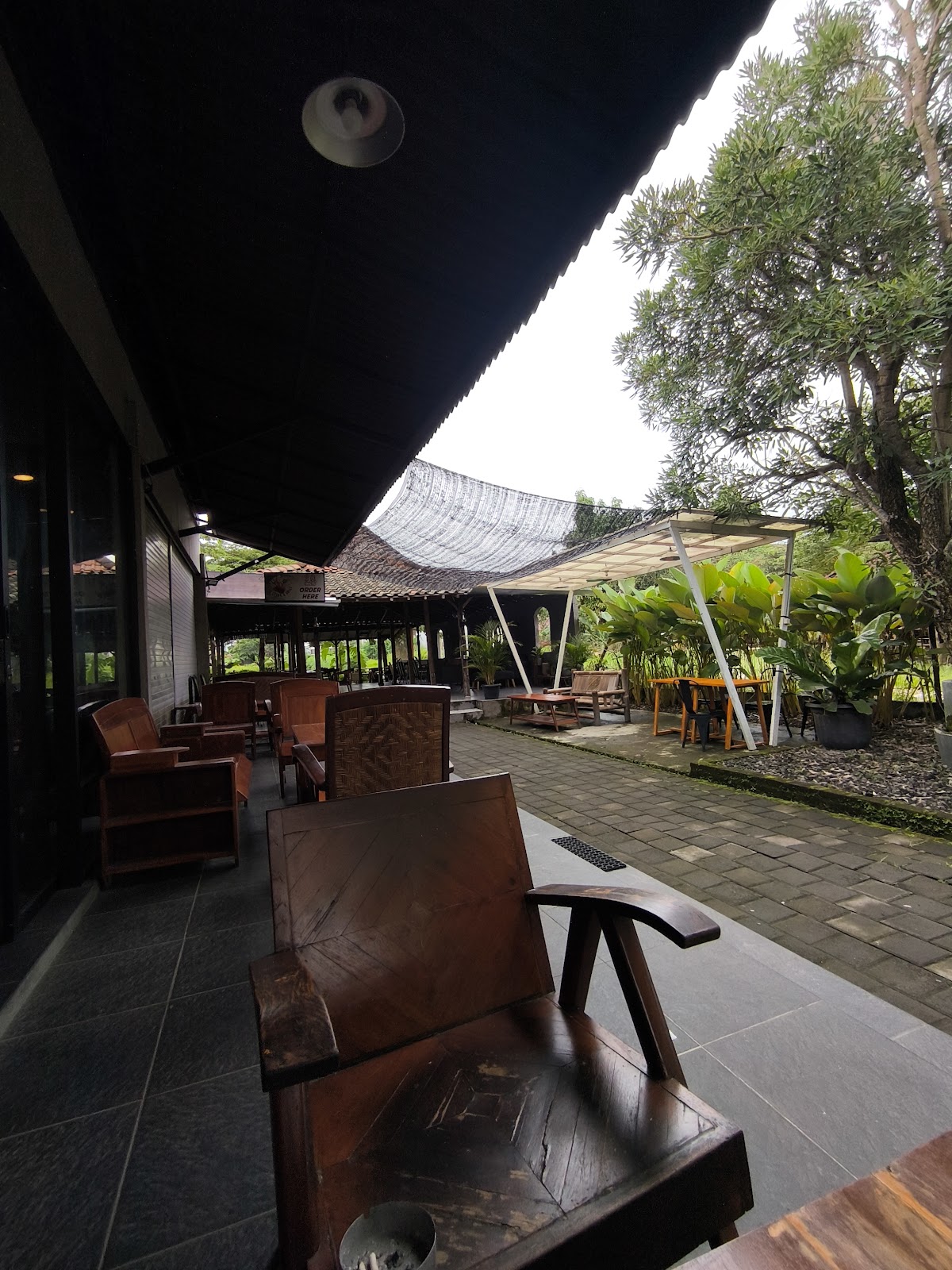 Carani Coffee & Eatery — Sleman