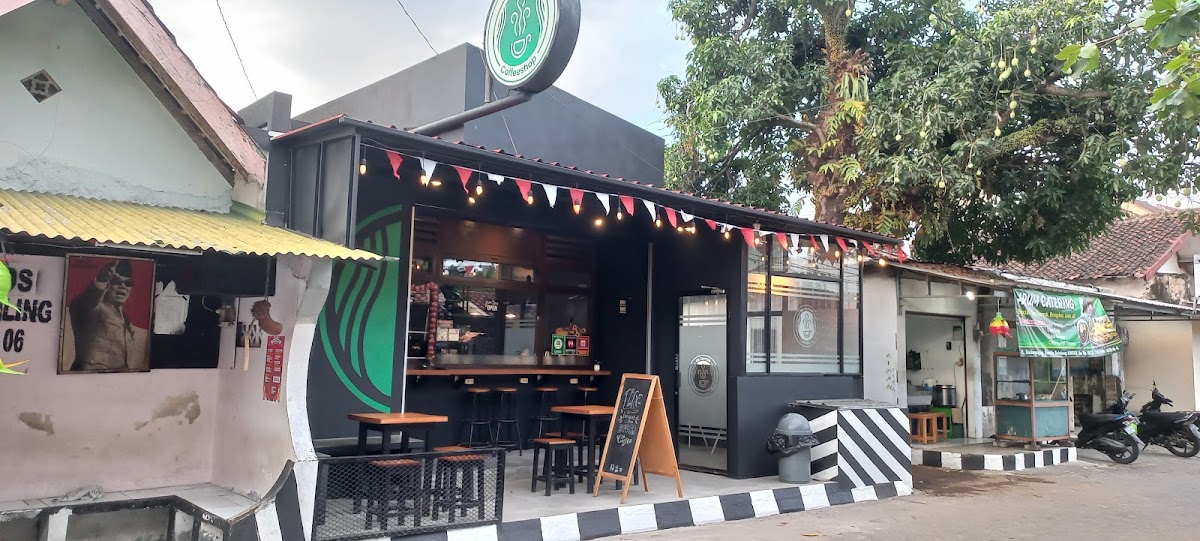 de Semilir Coffeeshop — Sleman