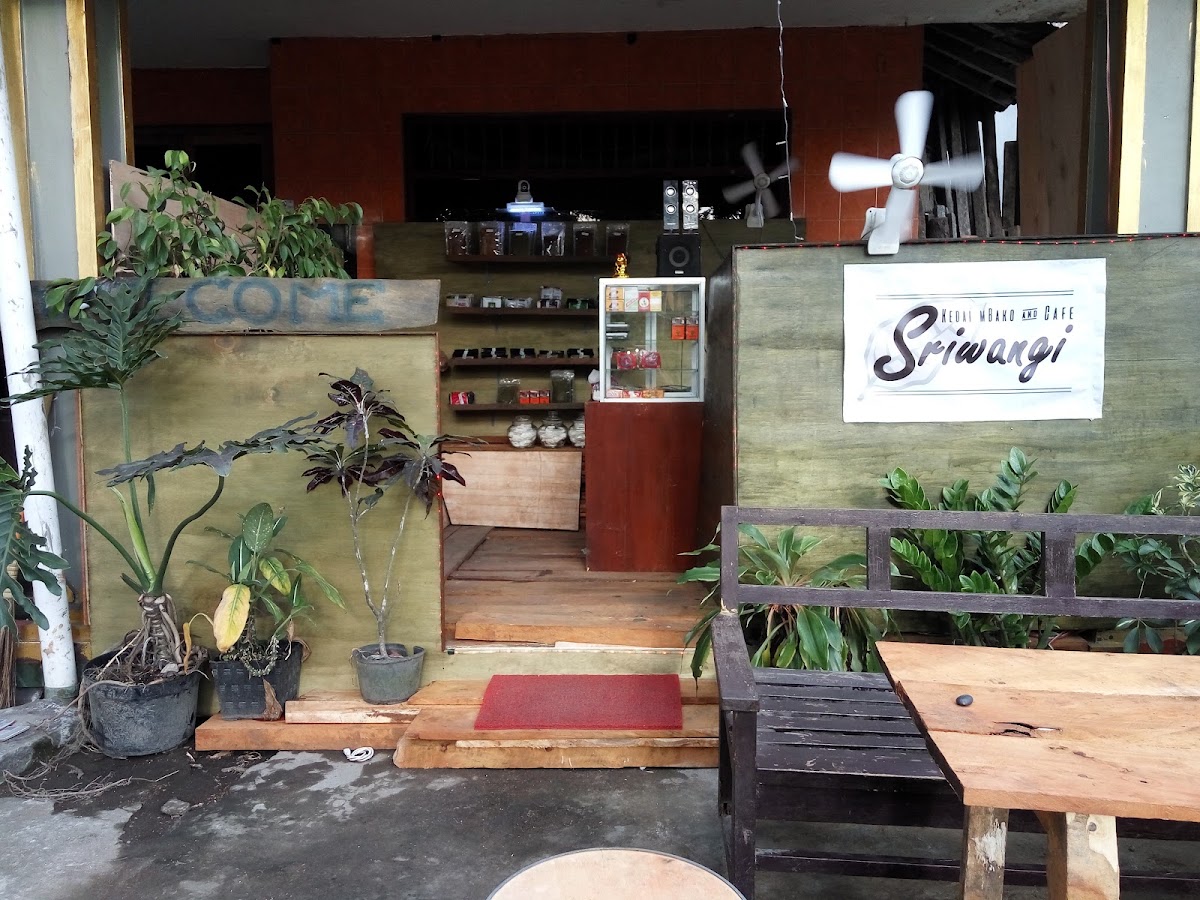 KEDAI SEMBAKO AND CAFE SRIWANGI — Turi