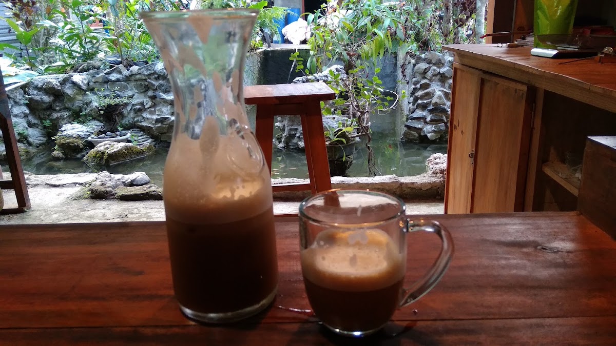 ꧋ꦏꦺꦴꦥꦶꦱꦸꦭꦶꦁꦔꦤ꧀꧈Kopi Sulingan - foto 2