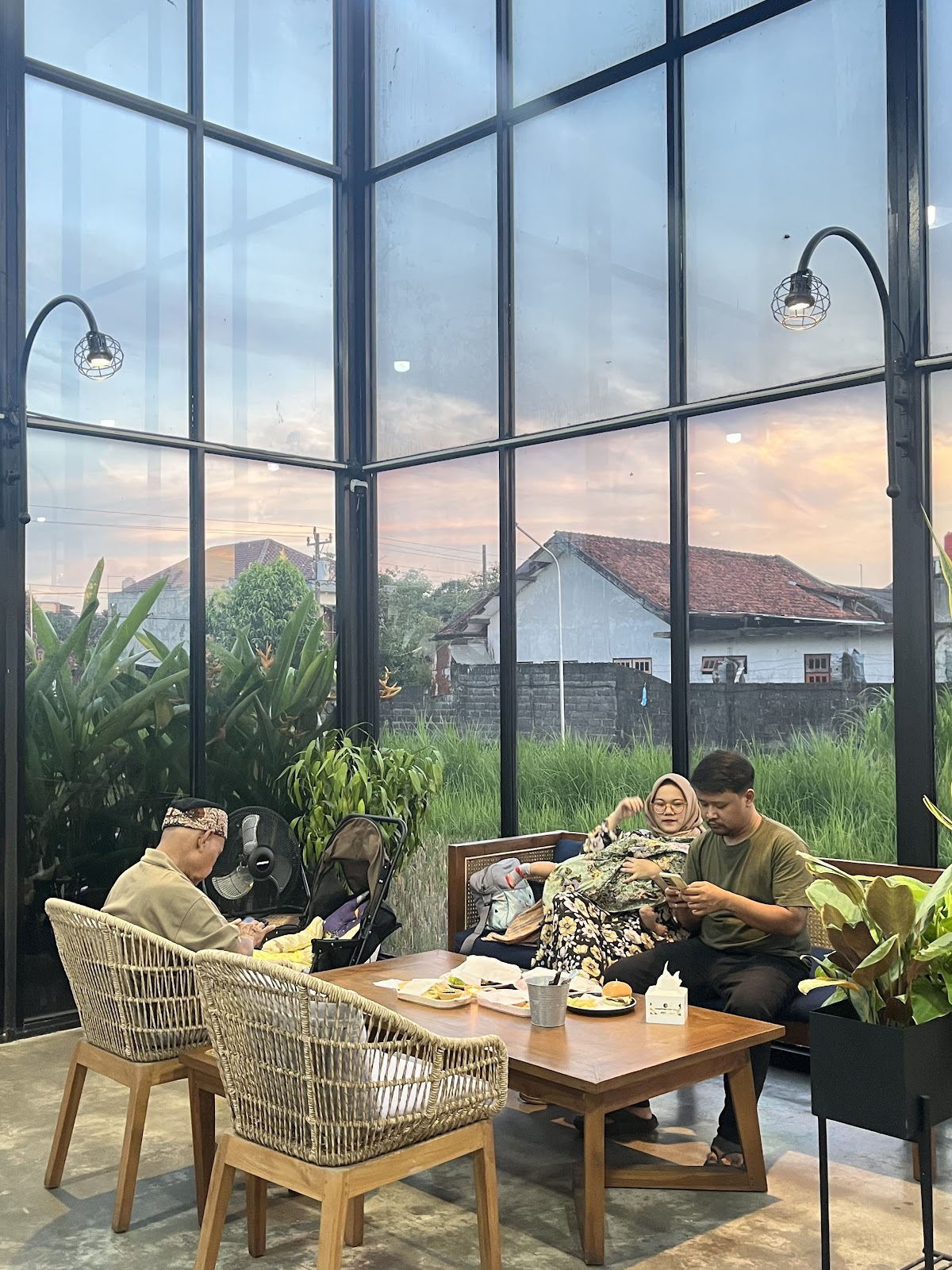 Limitless Cafe Jogja — Sleman