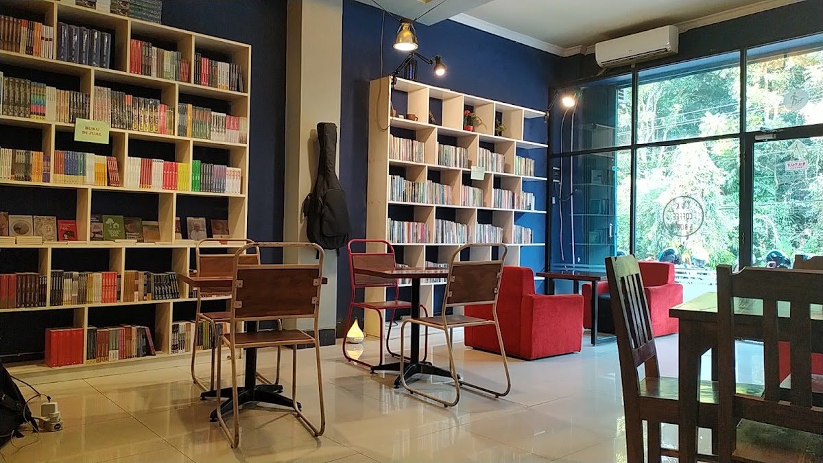 LUK Coffee & Book - Maguwoharjo - foto 4