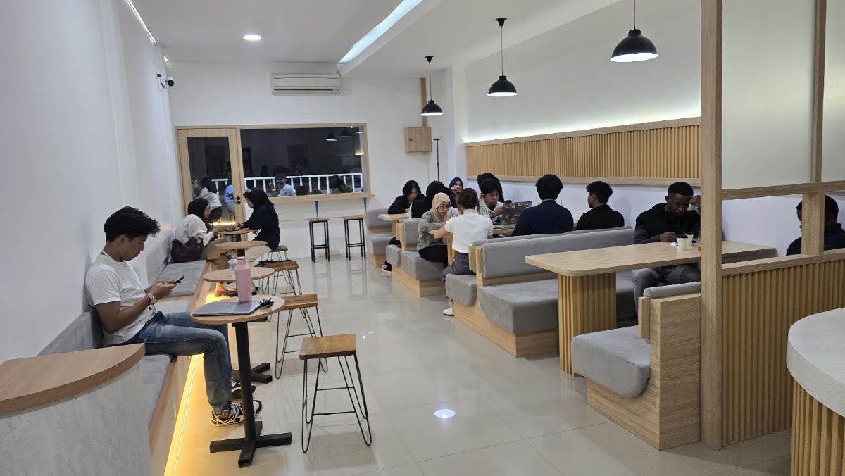 Luz Noir Coffee — Seturan