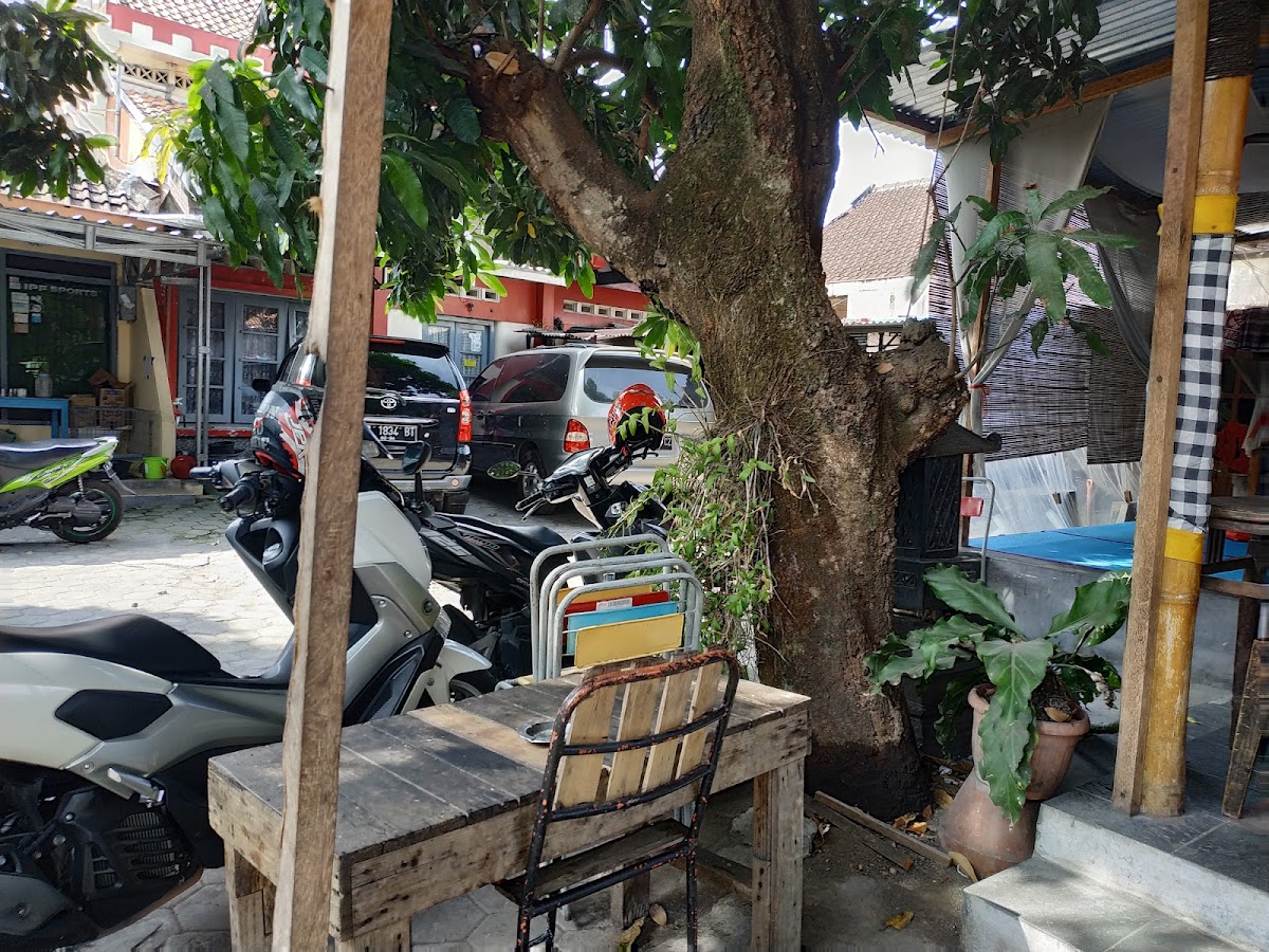 mari_ngopi The Independent Coffee — Kraton