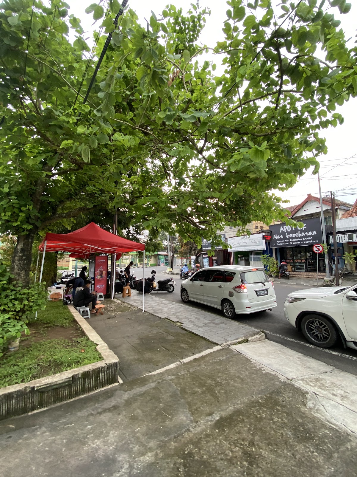 NESFEE OUTLET WATES 01 — Kulon Progo