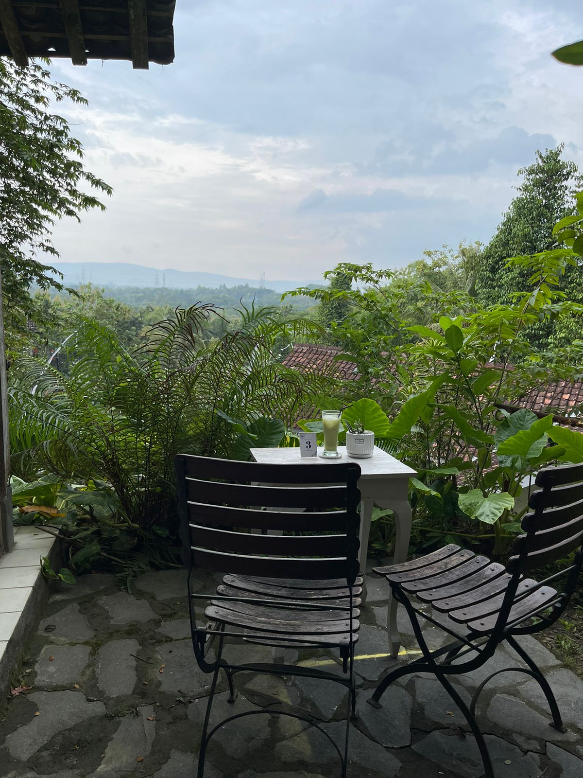 Omah Kembang Putihan - Kopi Selarong (buka by reservasi) — Bantul