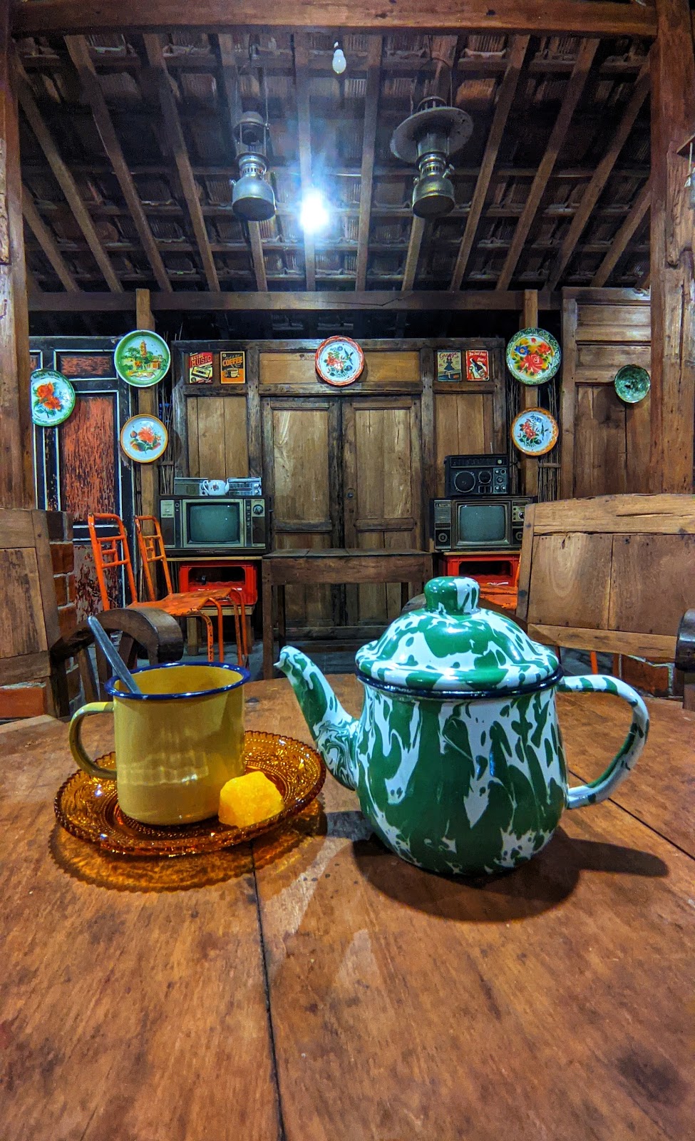 Omah Limasan "Angkringan & Cafe" — Bantul