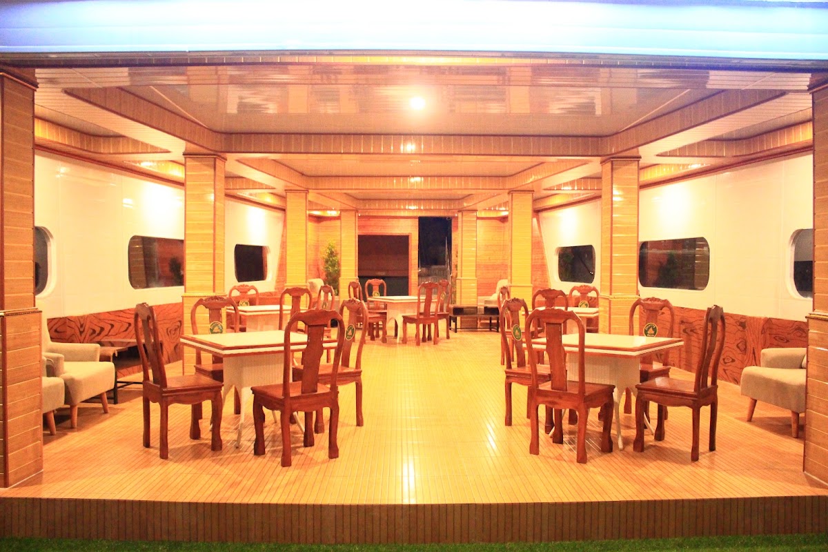 Phinisi Cafe Jogja — Sleman