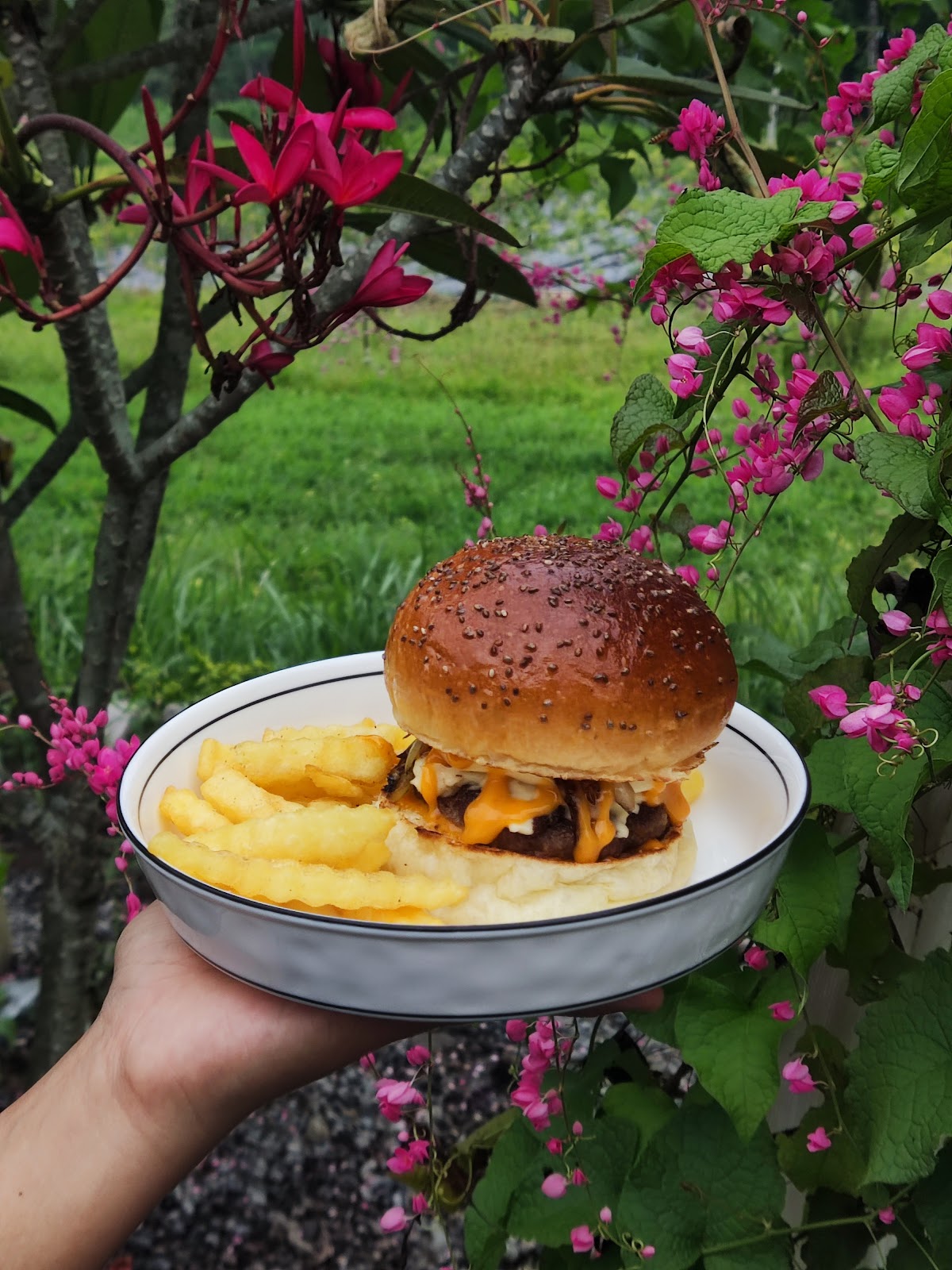 Resonansi - Coffee Ramen Burger - foto 2
