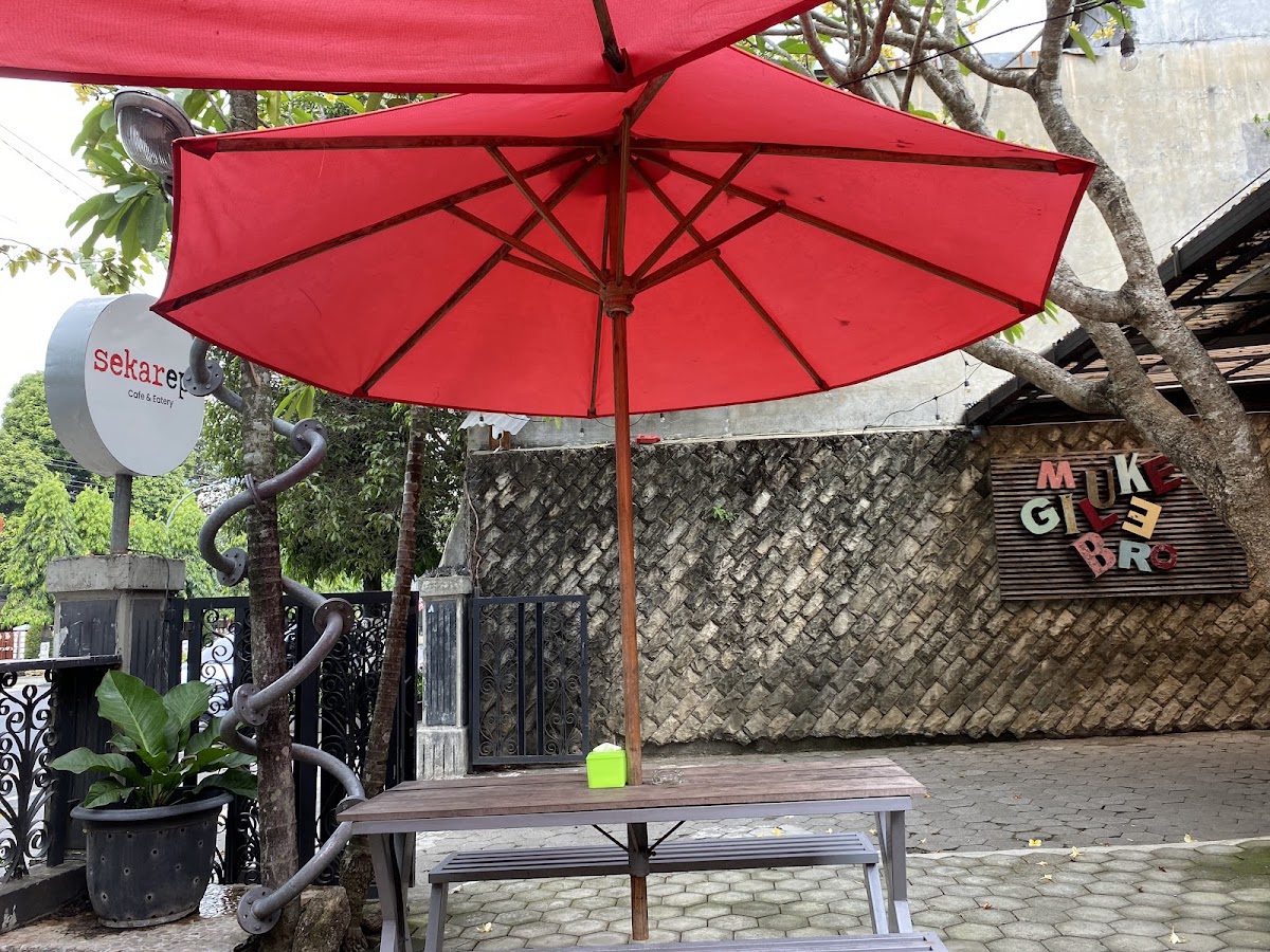 Sekarep Cafe & Eatery — Umbulharjo