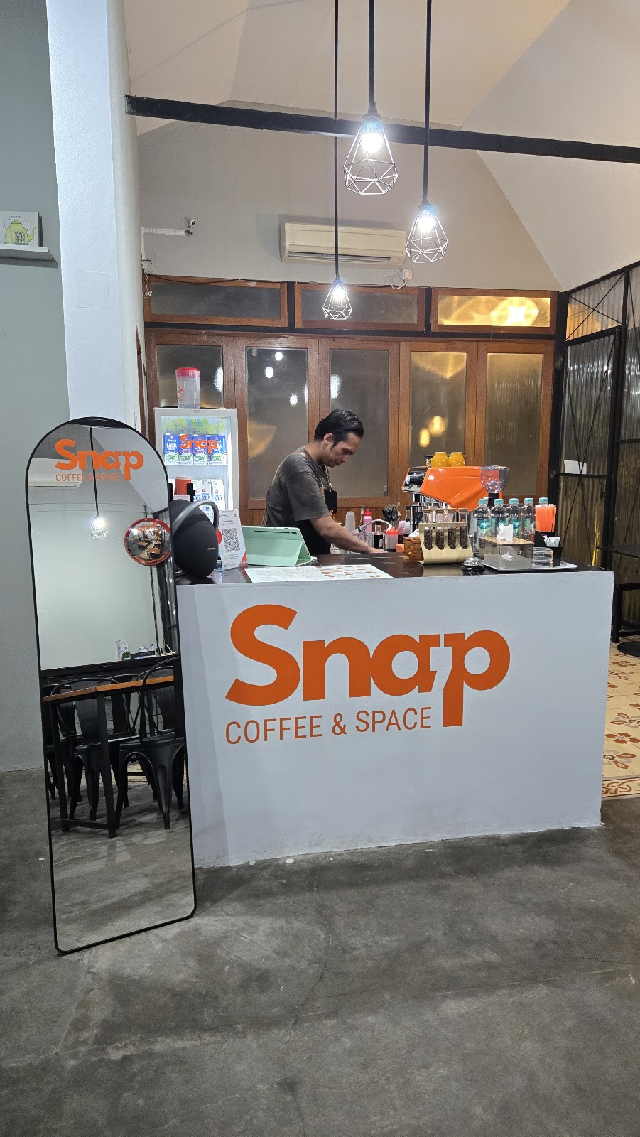 SNAP Coffee & Space — Kraton