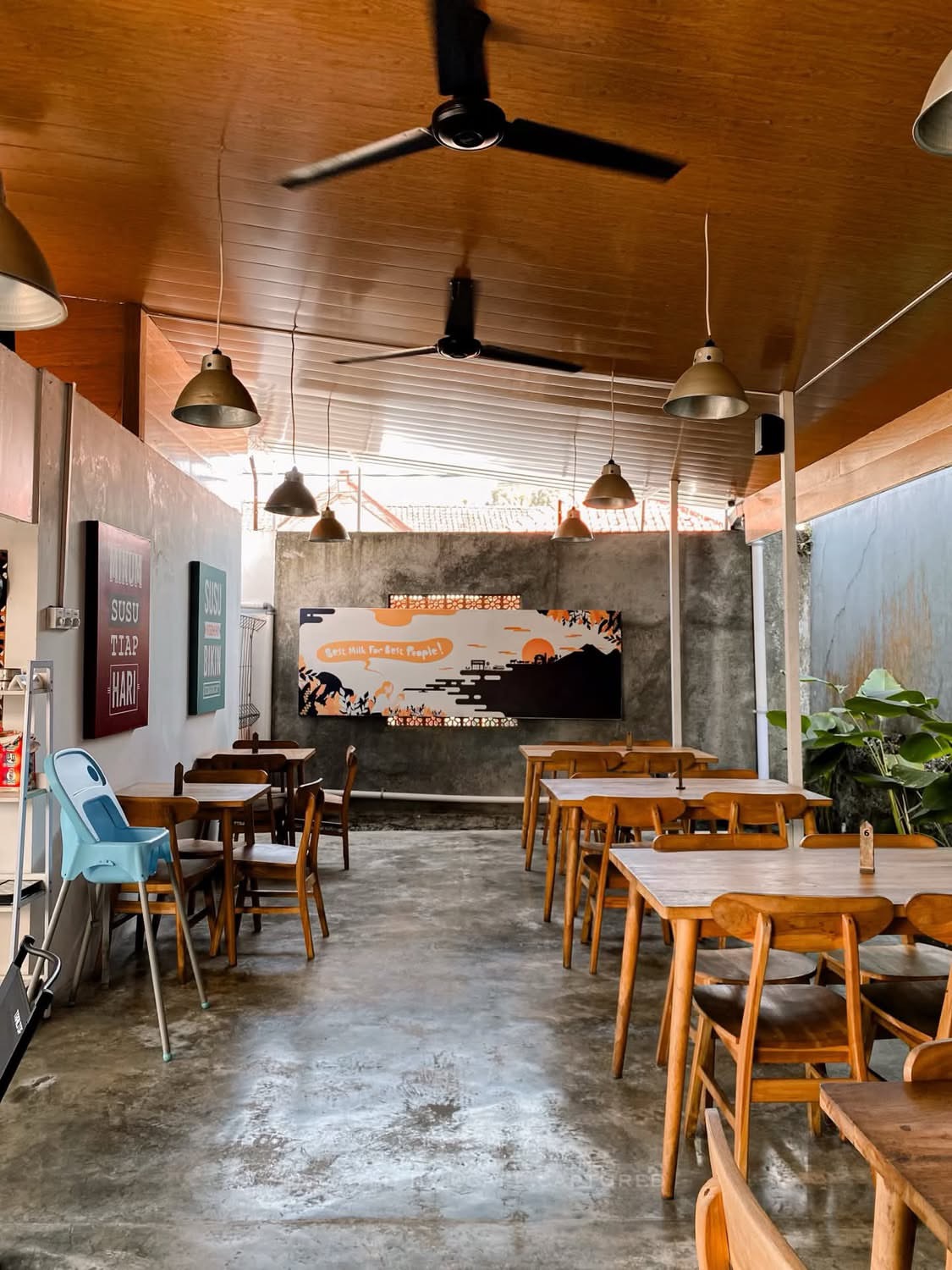 TOM'S Milk - Kaliurang KM 13,5 — Kaliurang